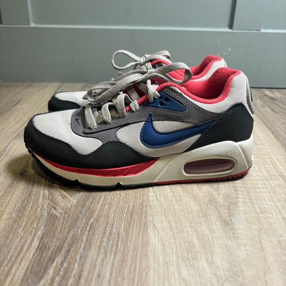 Nike Shoes - Nike air max pink and blue shoes women's size 6
